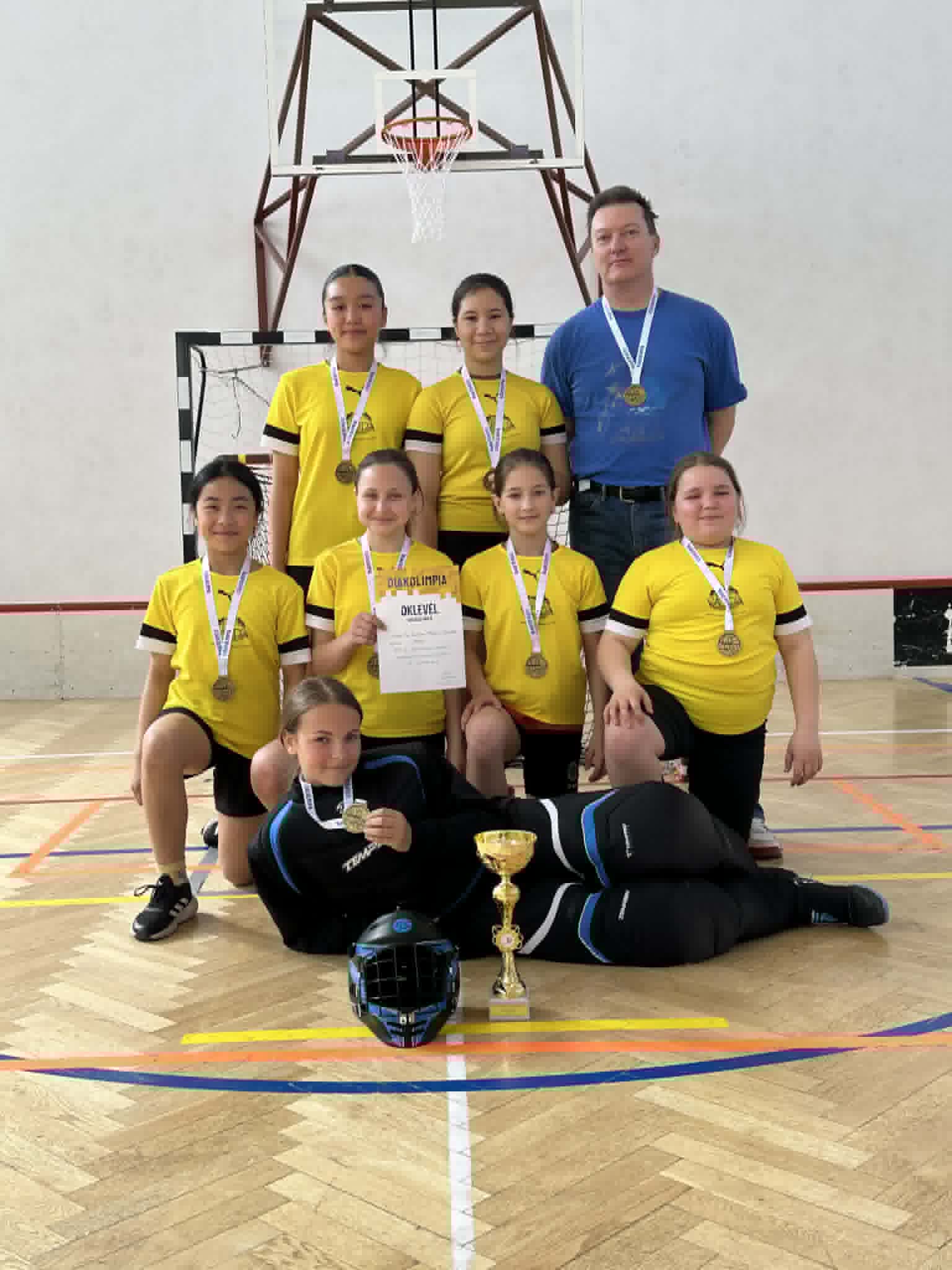 🥇BAJNOK CSAPAT🥰